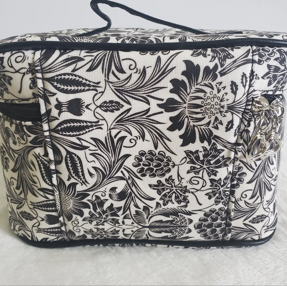 Bella Russo Black White Floral Flower Cosmetic Bag Case NWOT